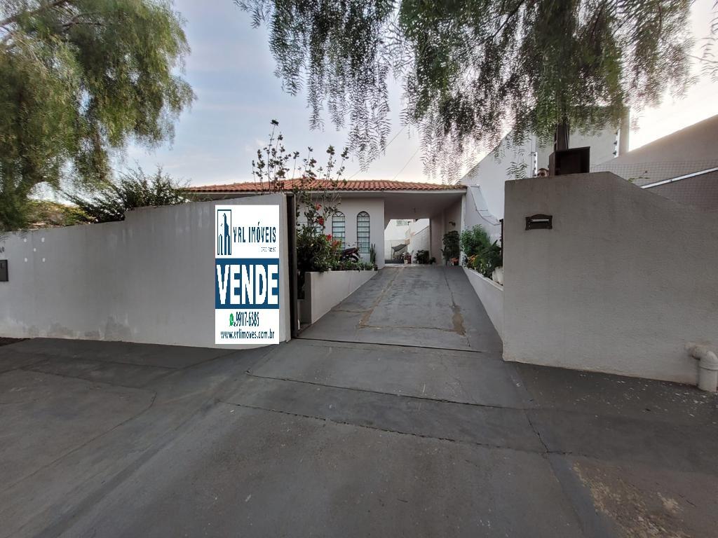 VRL08 Vende casa Jd. Baronesa