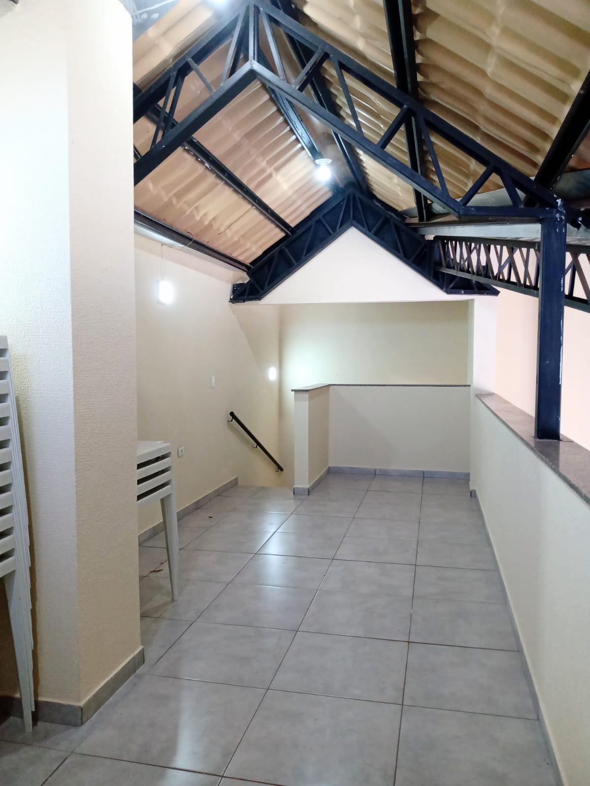 VRL106 Vende área de lazer em arapongas